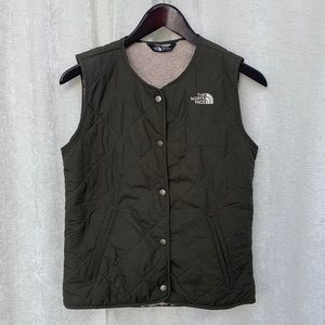 The North Face Girls Green Sherpa Lined Quilted Vest